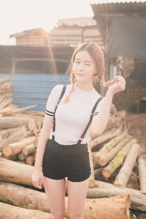 青丝影视在线看免费版