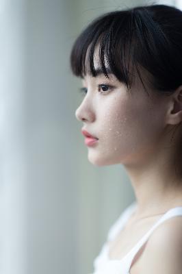 贬妻为妾(罚跪、掌嘴)